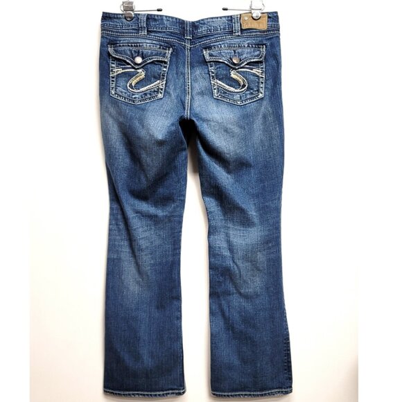 Silver Jeans Suki Surplus Curvy Bootcut Flap Pocket Jean sz 18 inseam 34 - Picture 5 of 13